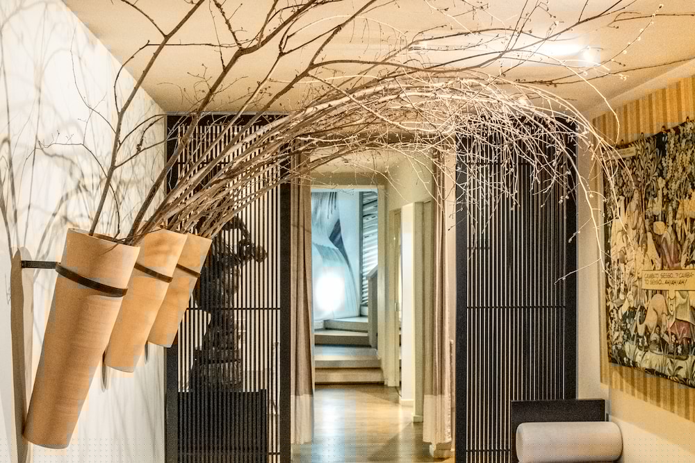 Hotel Carducci 76 46/75