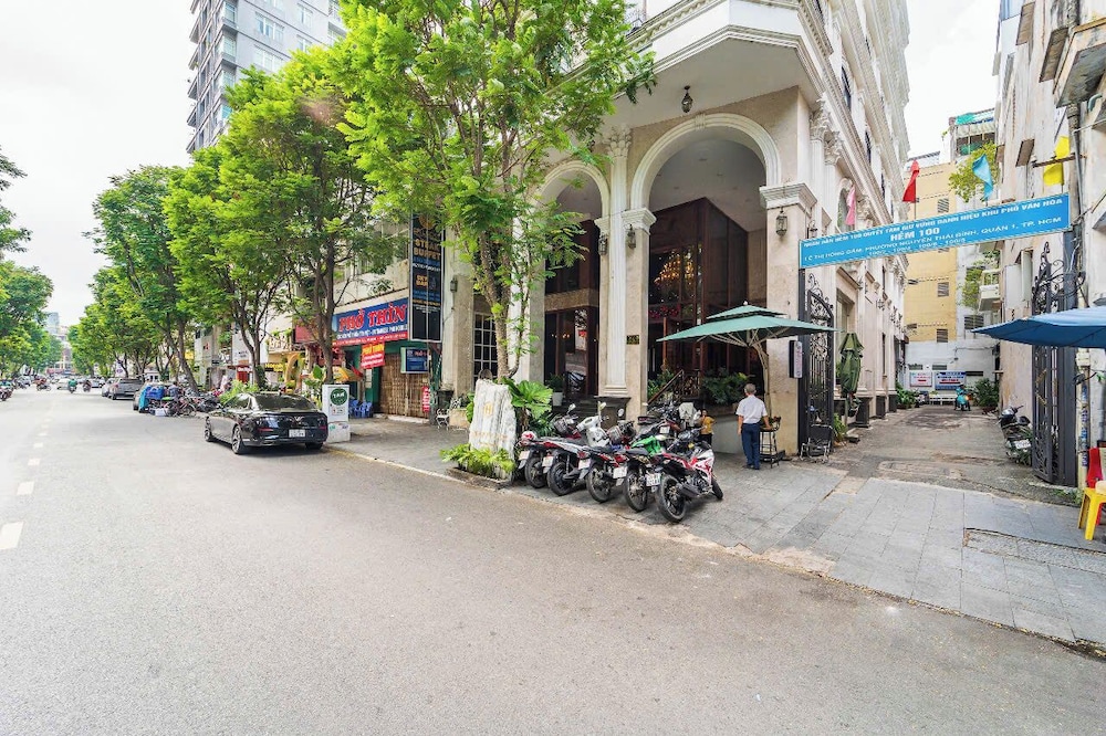 Diamond Luxury Ben Thanh 68/77