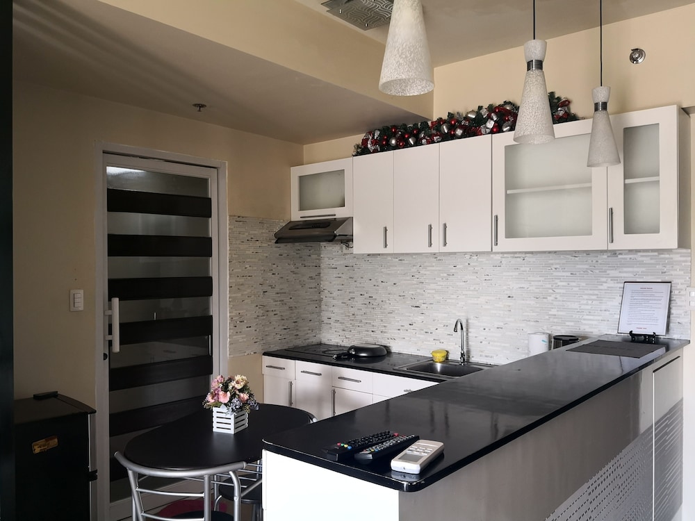 Centrio Tower Studio Unit 9/54
