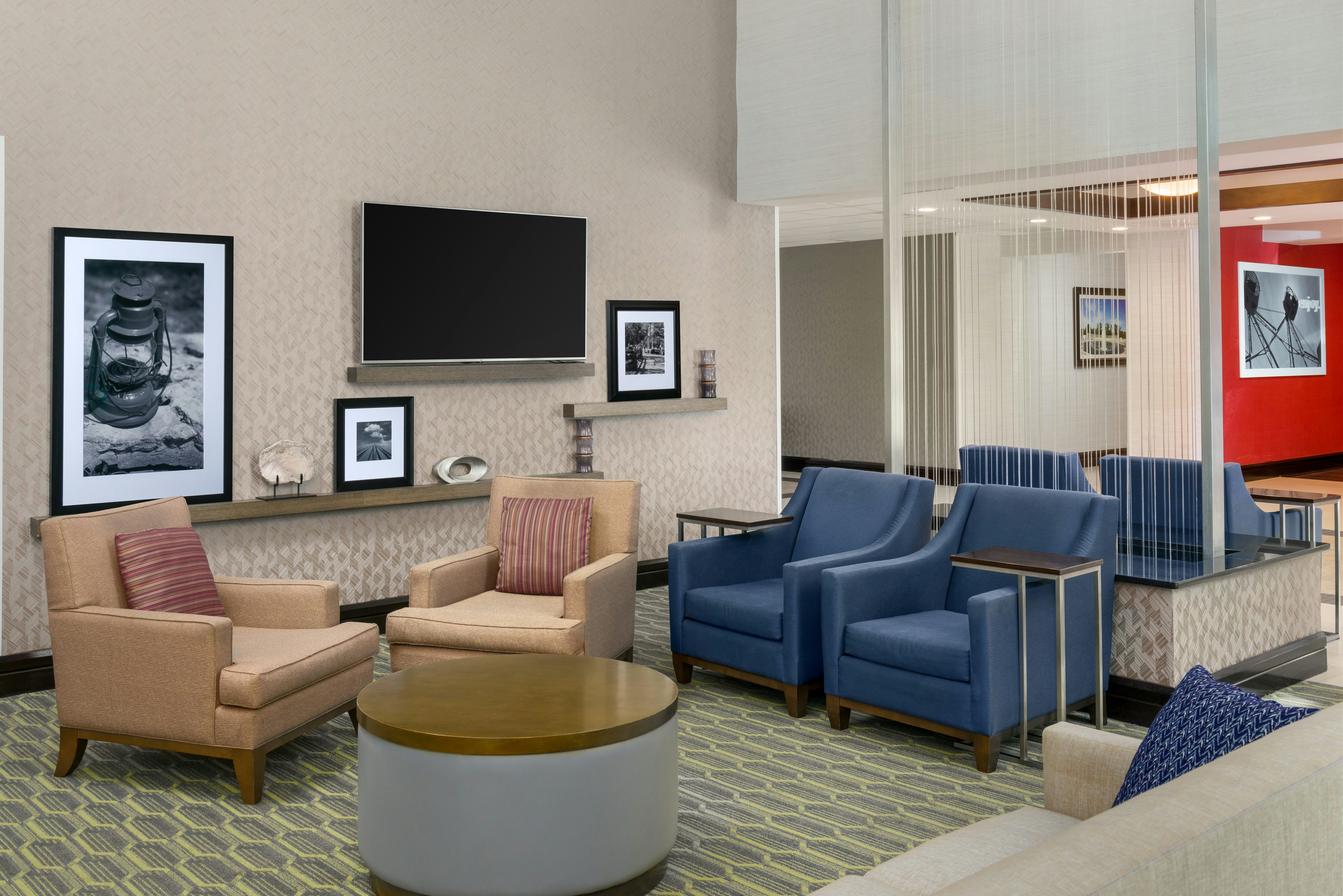 Hampton Inn & Suites National Harbor/Alexandria Area 30/43