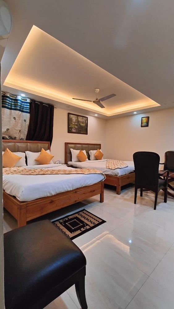 Airport Hotel Mahal 31/50