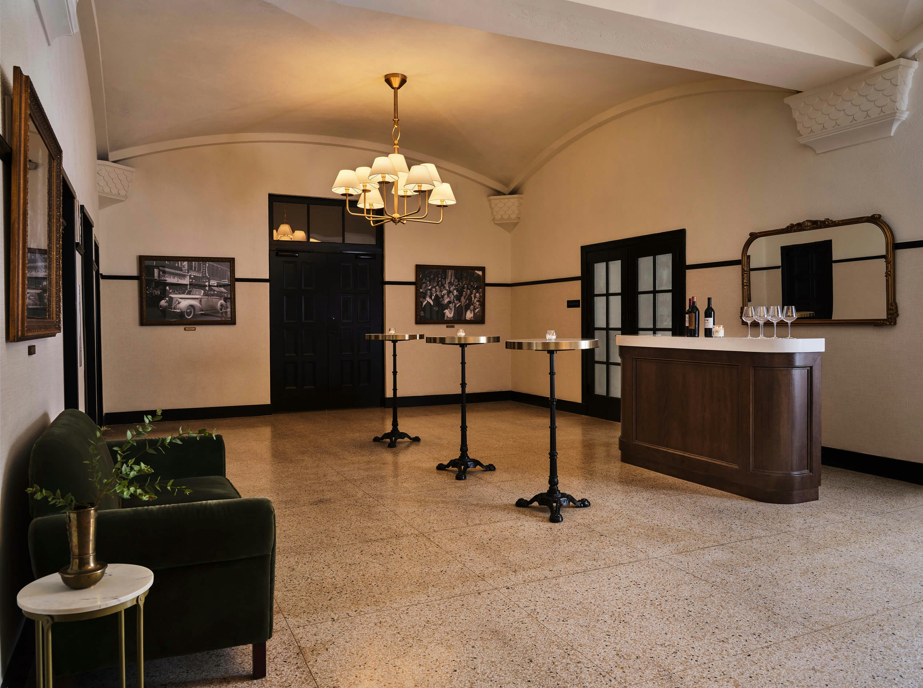 Hotel 1928 7/24