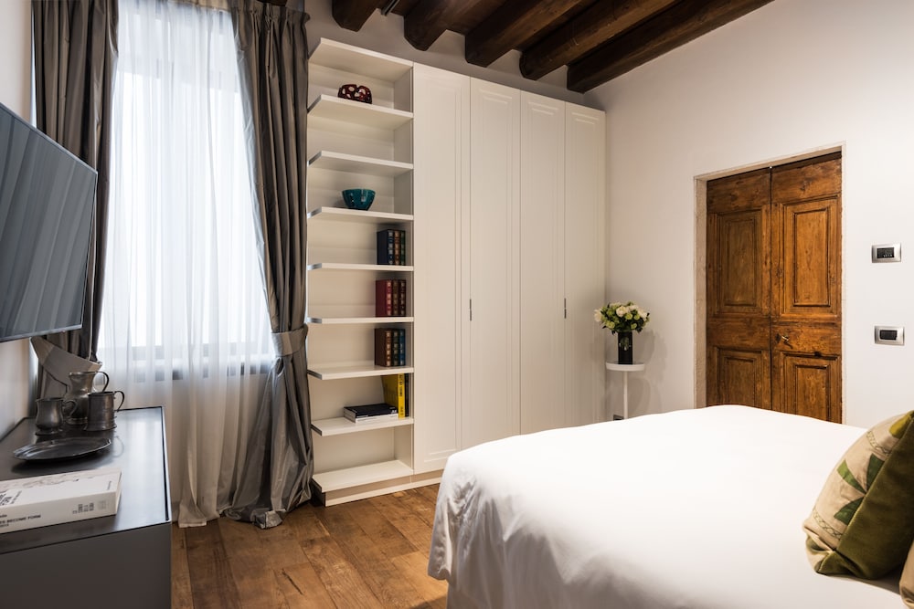 Palazzo delle Pietre Luxury Apartments 17/50