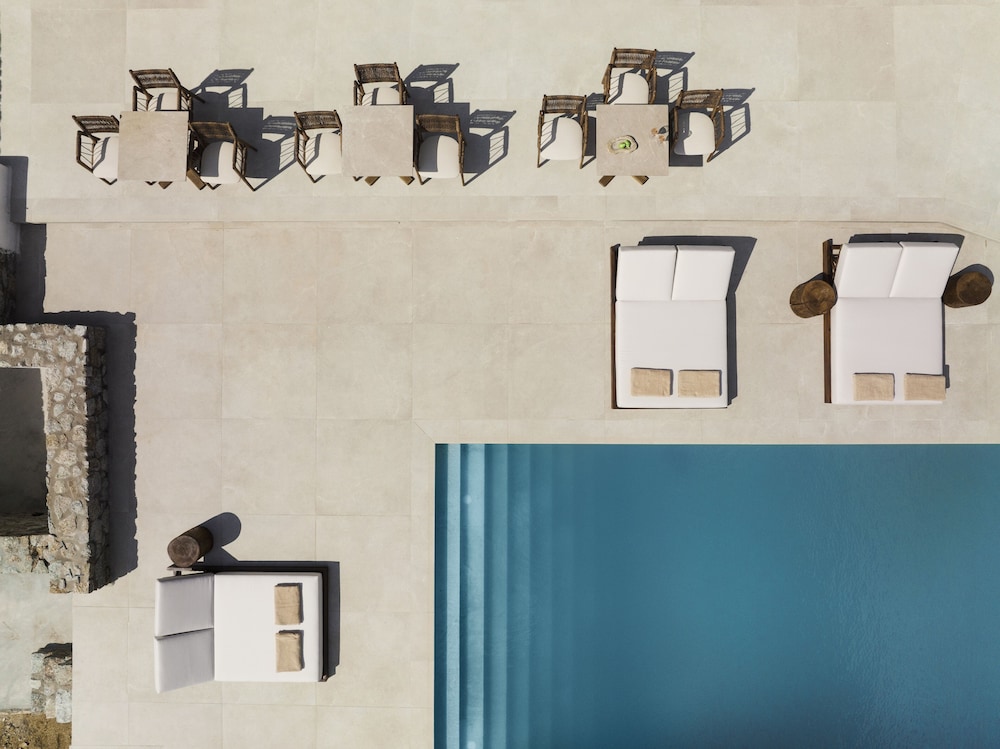 Ezio Bo Luxury Living in MYKONOS