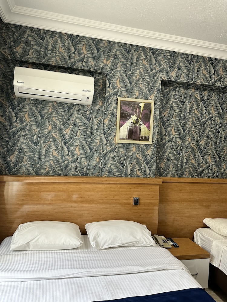 Serenity Suit Hotel 16/50