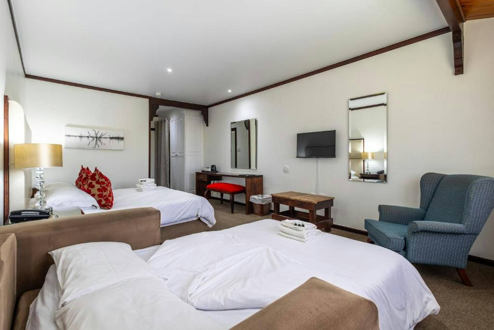 Knysna Log Inn 8/25