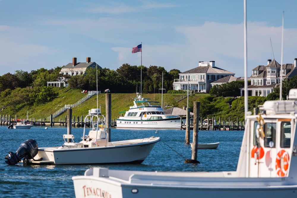 The Edgartown Inn, The Edgartown Collection 41/44