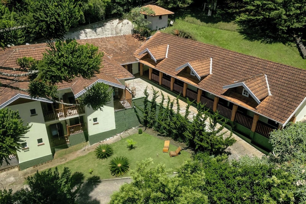 Pousada Vila Floratta 55/56