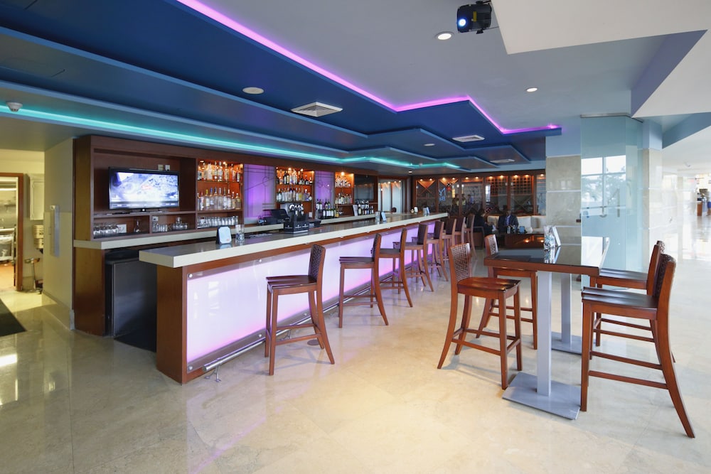 Marenas Beach Resort 66/71