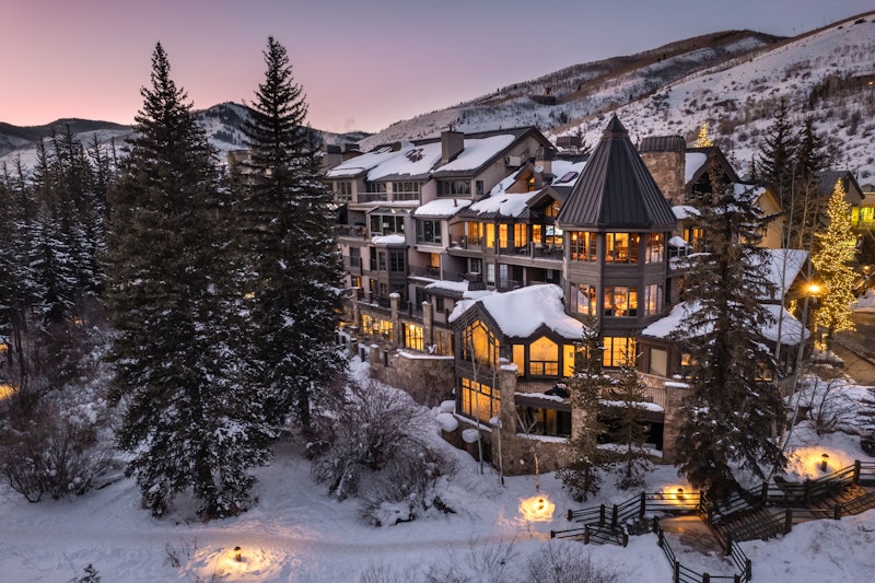 Gravity Haus Vail 43/50