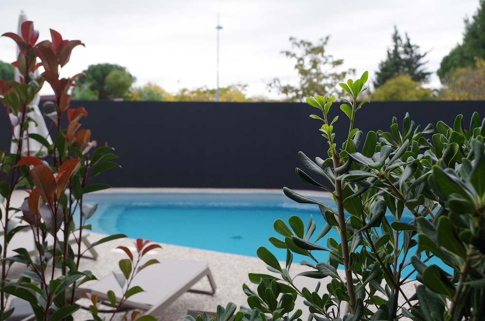 Ibis Lunel Petite Camargue 42/50