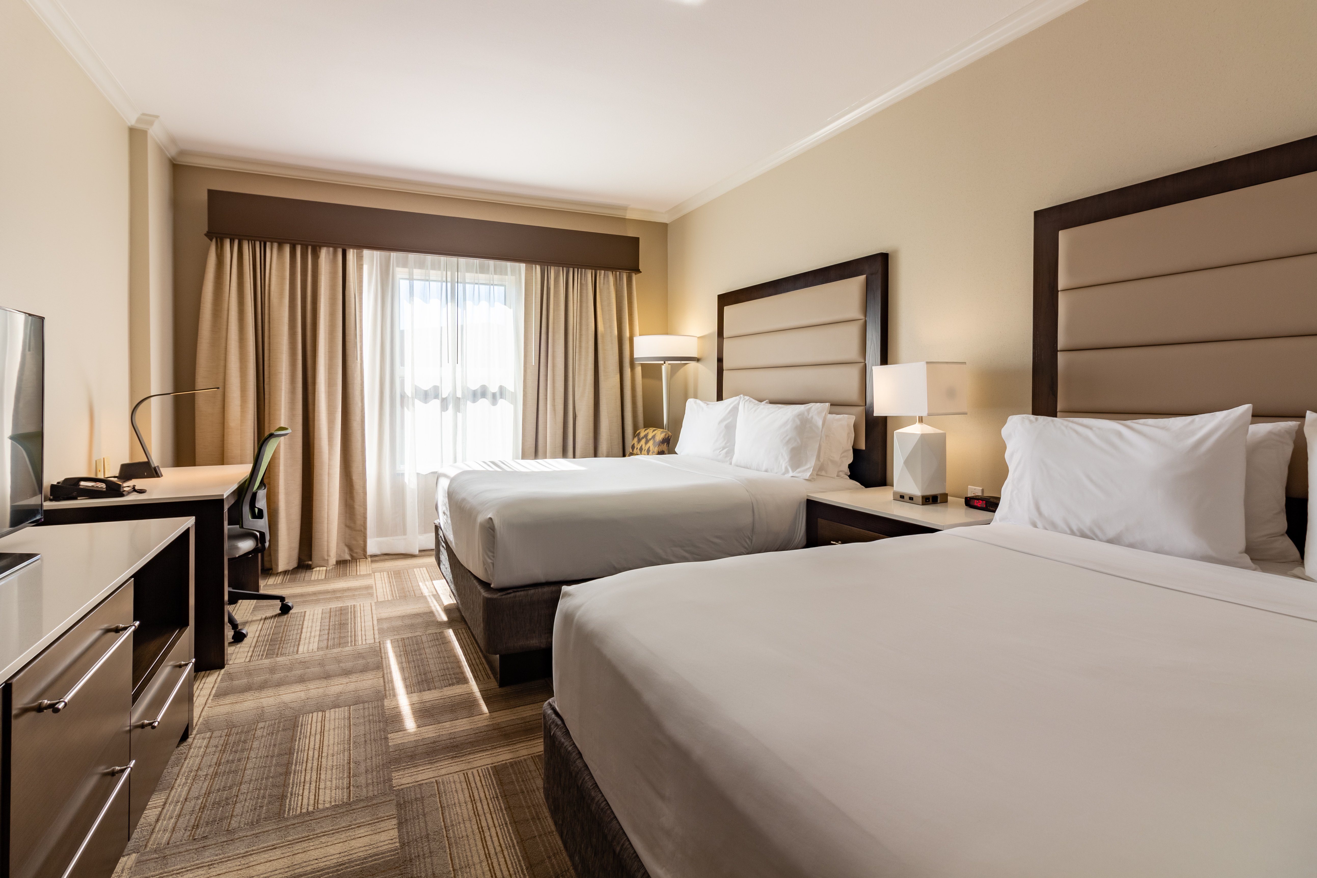 Holiday Inn Express Savannah Historic District 16/74