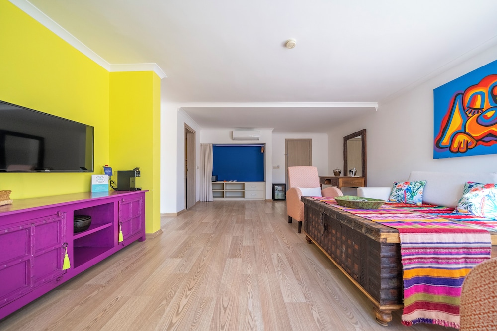 Casa dell Arte Hotel of Arts and Leisure 18/55