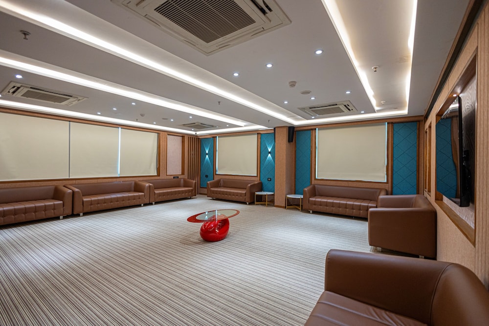 Ramada Encore by Wyndham Viramgam 39/58