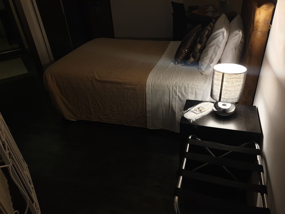 APARTHOTEL DEI MERCANTI 31/67