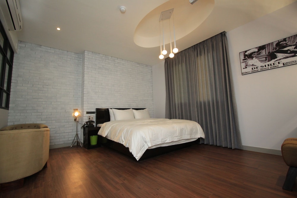 Praha Boutique Hotel 37/72