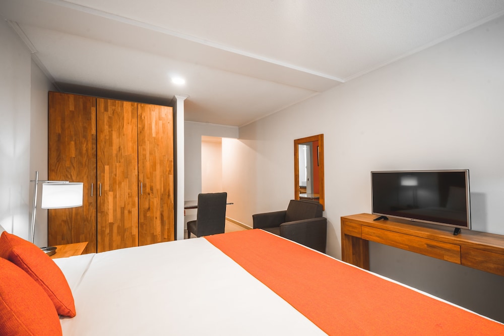 City Suites Curacao 14/70