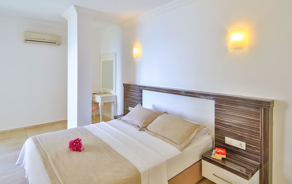Hotel Linda Kas 33/53