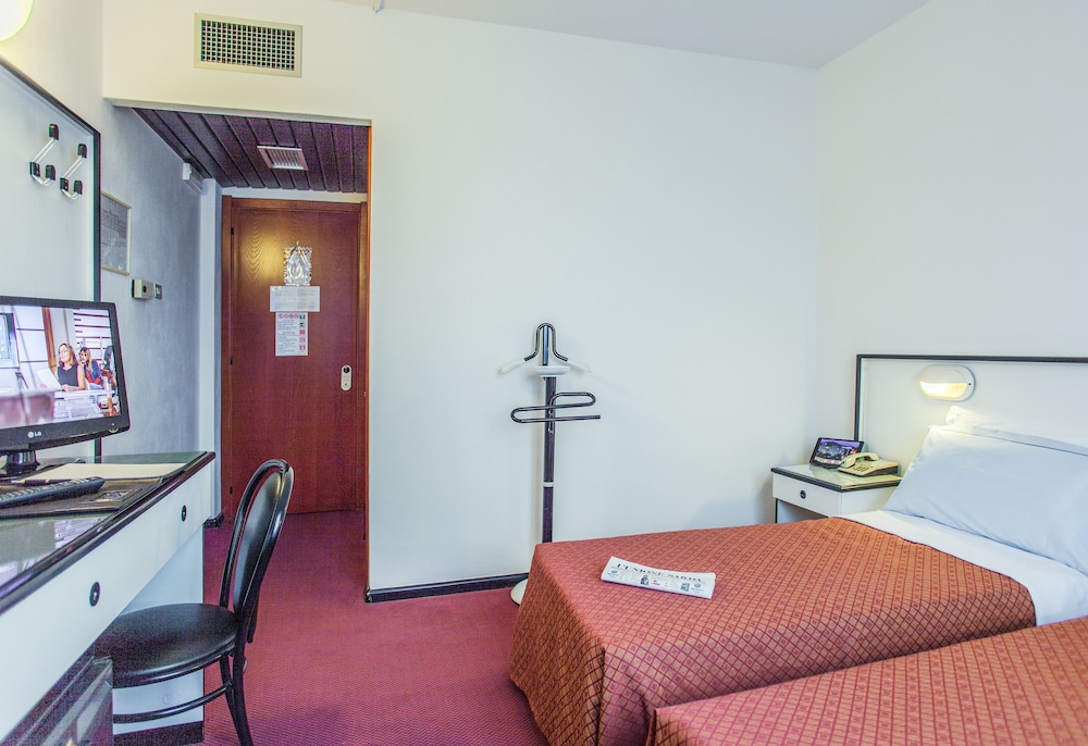 Hotel Quadrifoglio 4/27