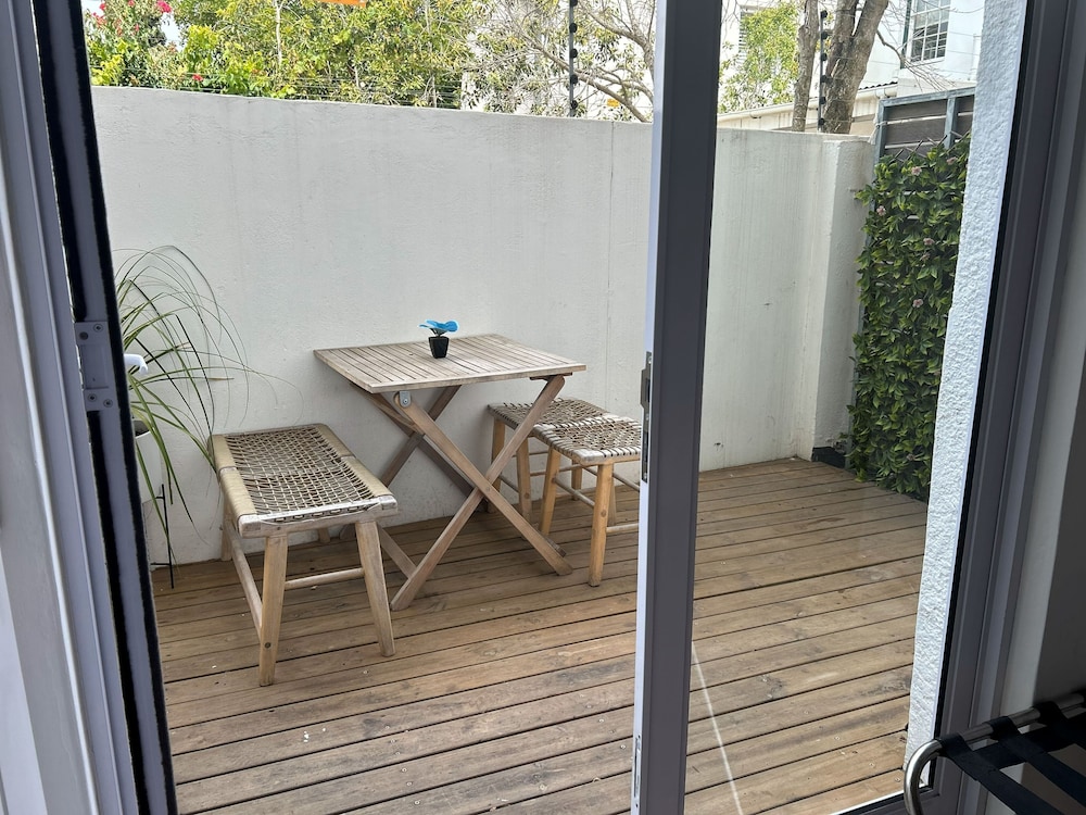 107 Dorpstraat Boutique Hotel 66/70