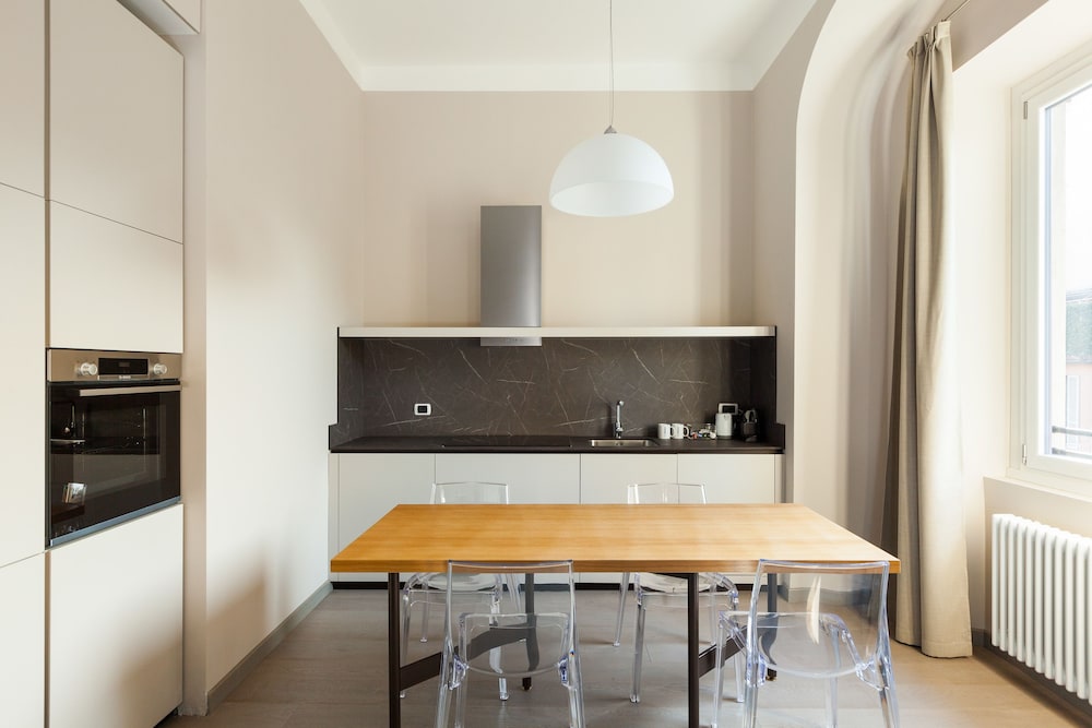 Easyhomes Duomo Suites and Apartments 3/38