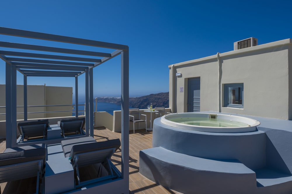 Gizis Cliffside Suites 29/50