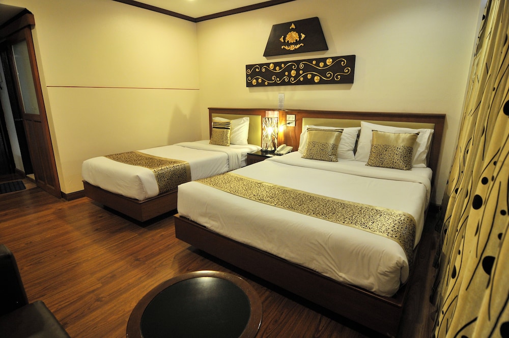 Malaysia Hotel 34/53