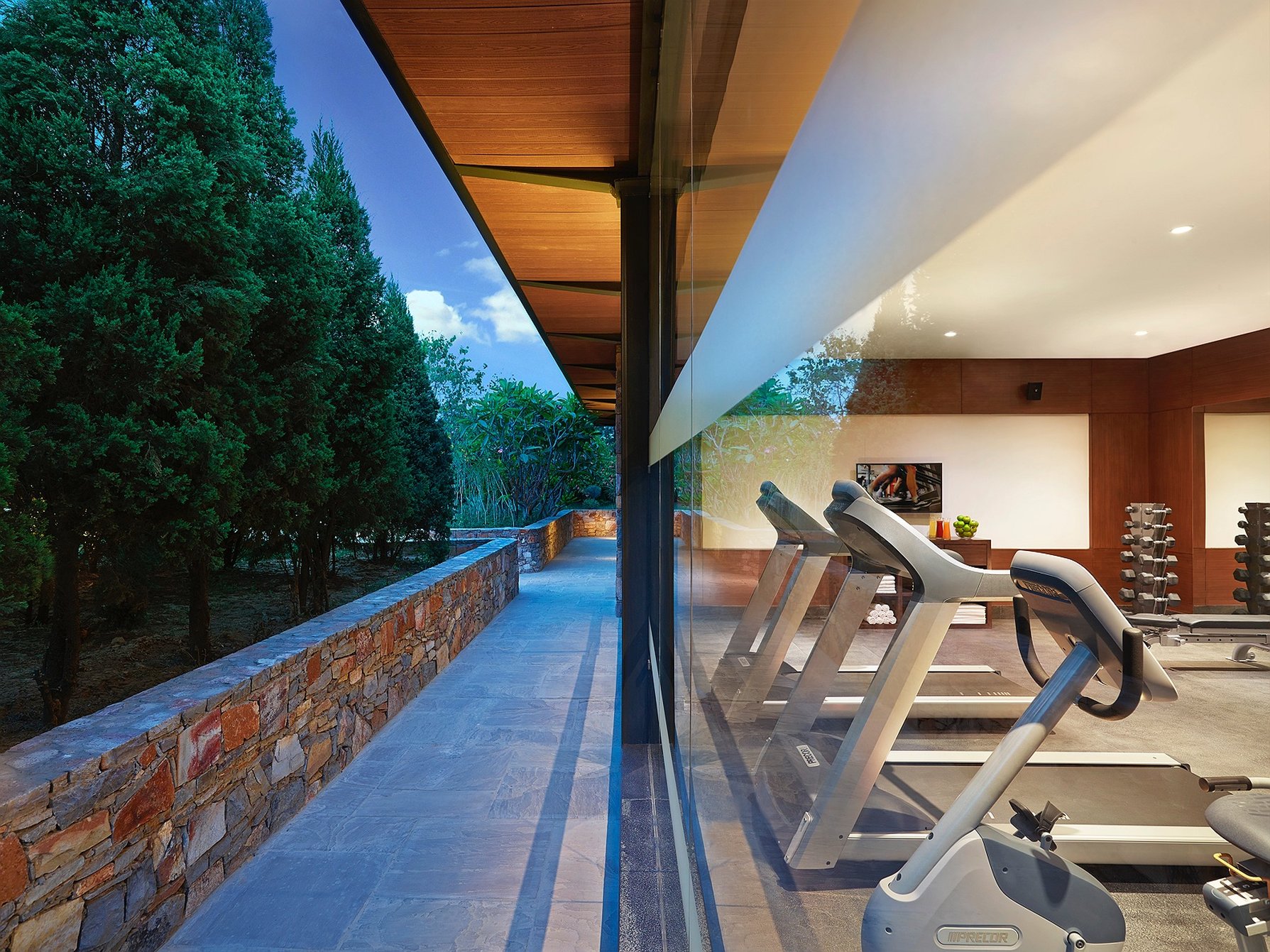 Taj Damdama Lake Resort & Spa, Gurugram 14/27