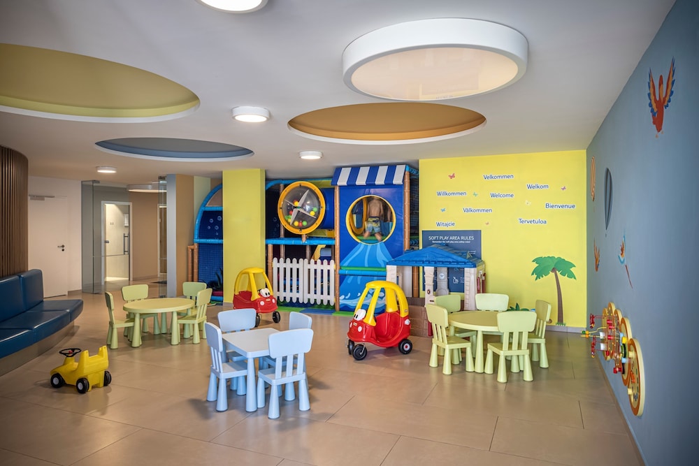 Valamar Bellevue Resort 40/56