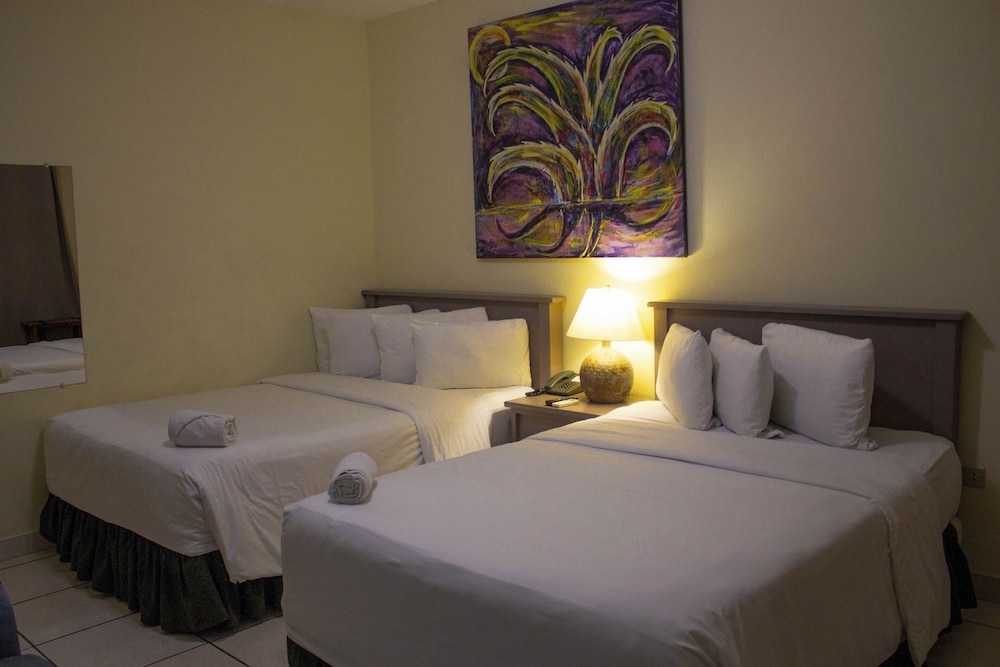 Morrison Hotel San Salvador 14/49
