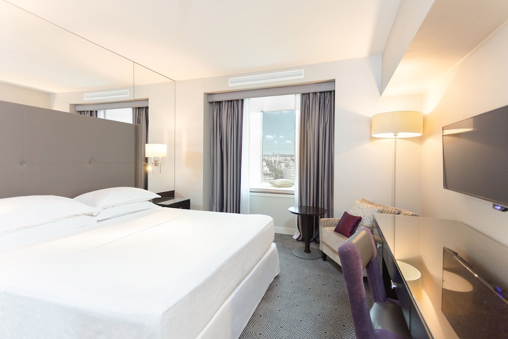 Sheraton Bucharest Hotel 9/48