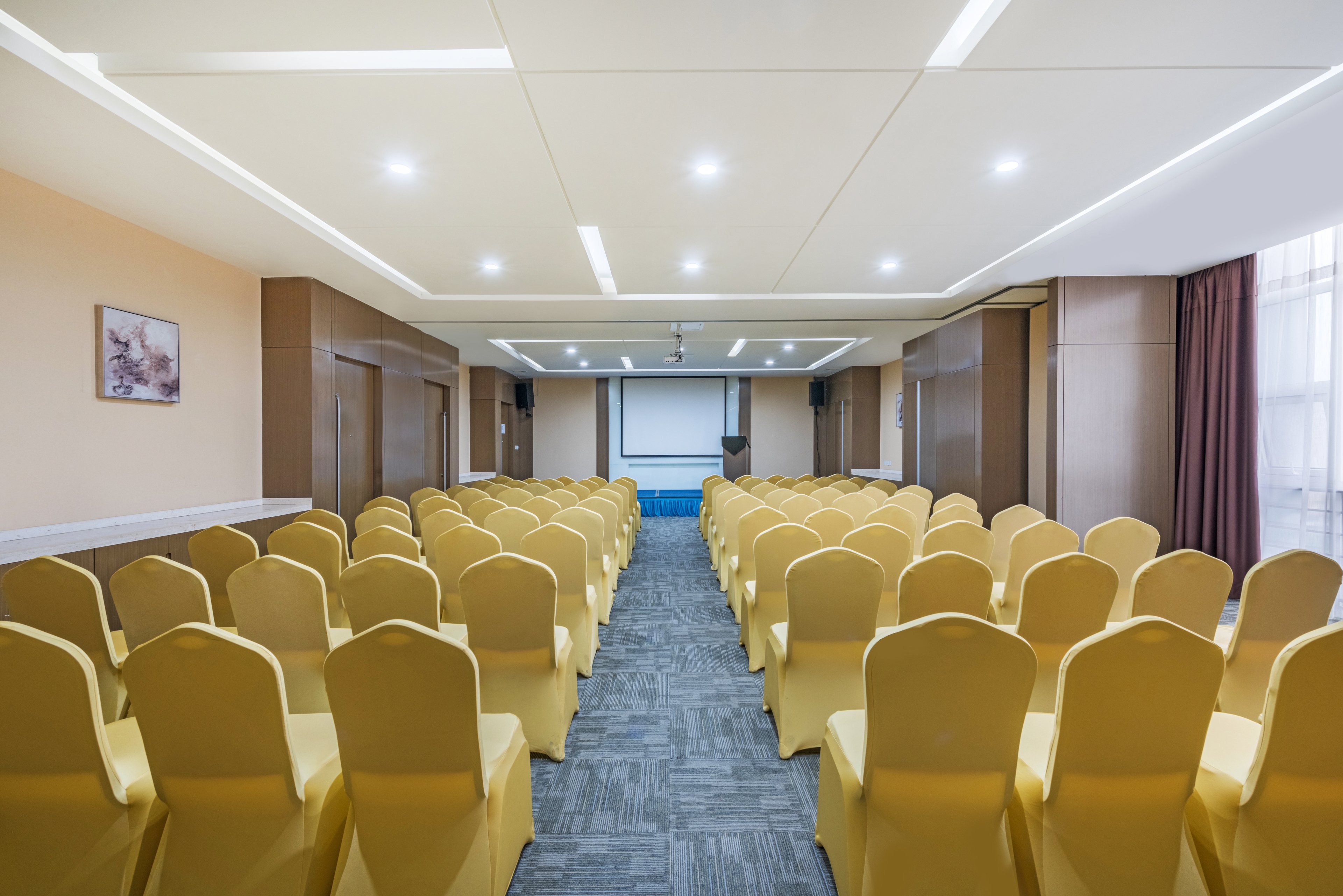 Holiday Inn Express BAOJI CITY CENTRE 22/25