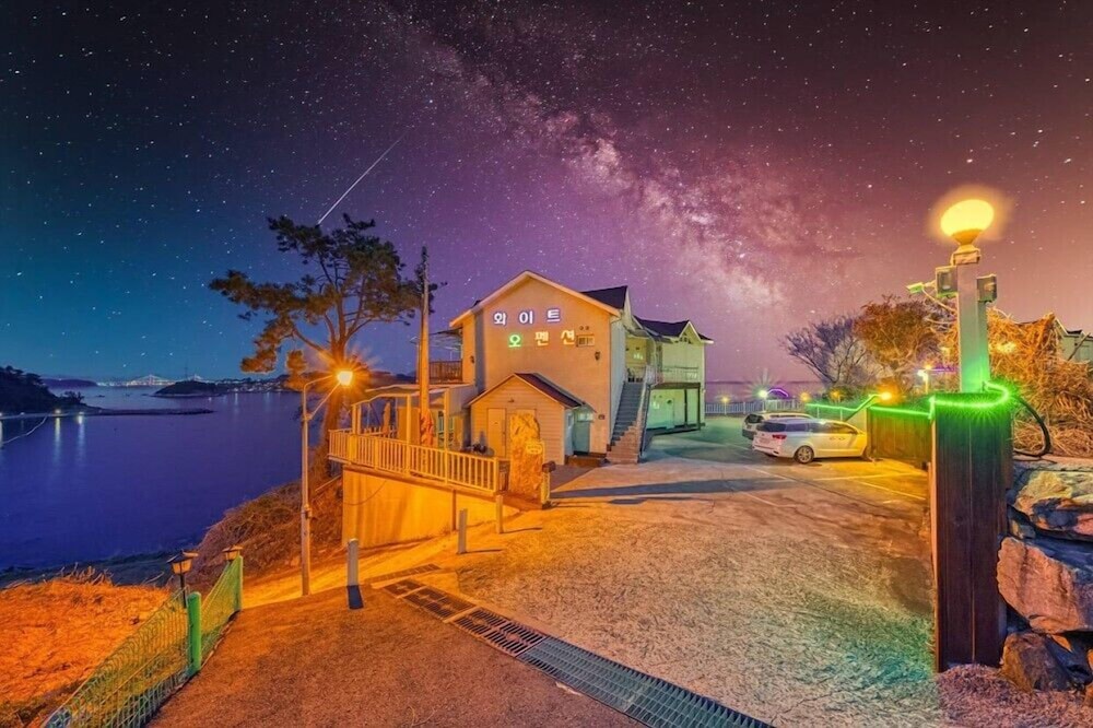 Geoje White O Pension 41/50