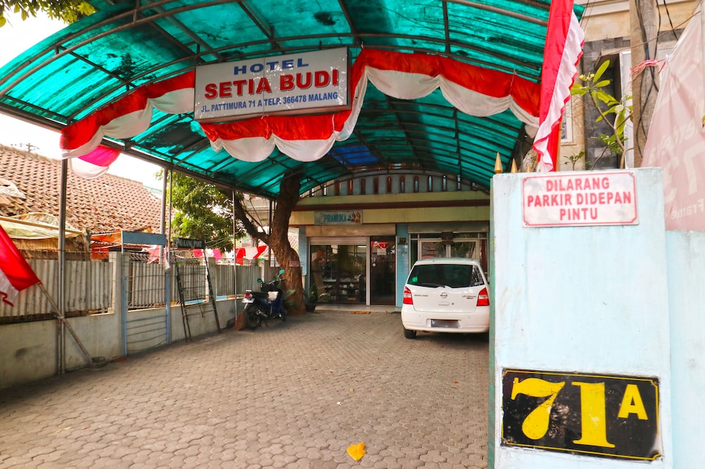 Hotel Setia Budi 21/25