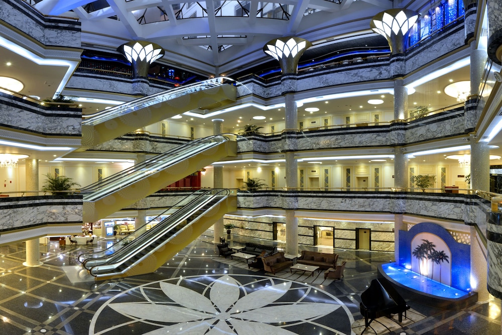 Baohua Harbour View Hotel 30/34