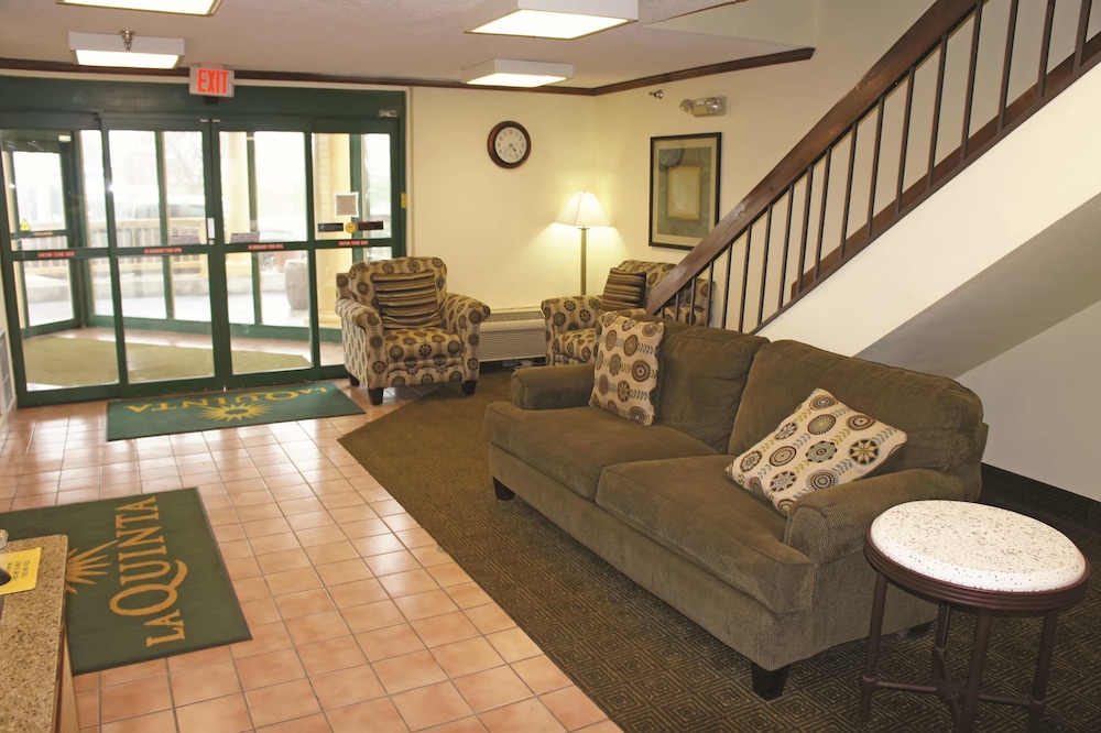 La Quinta Inn Omaha Southwest 17/23