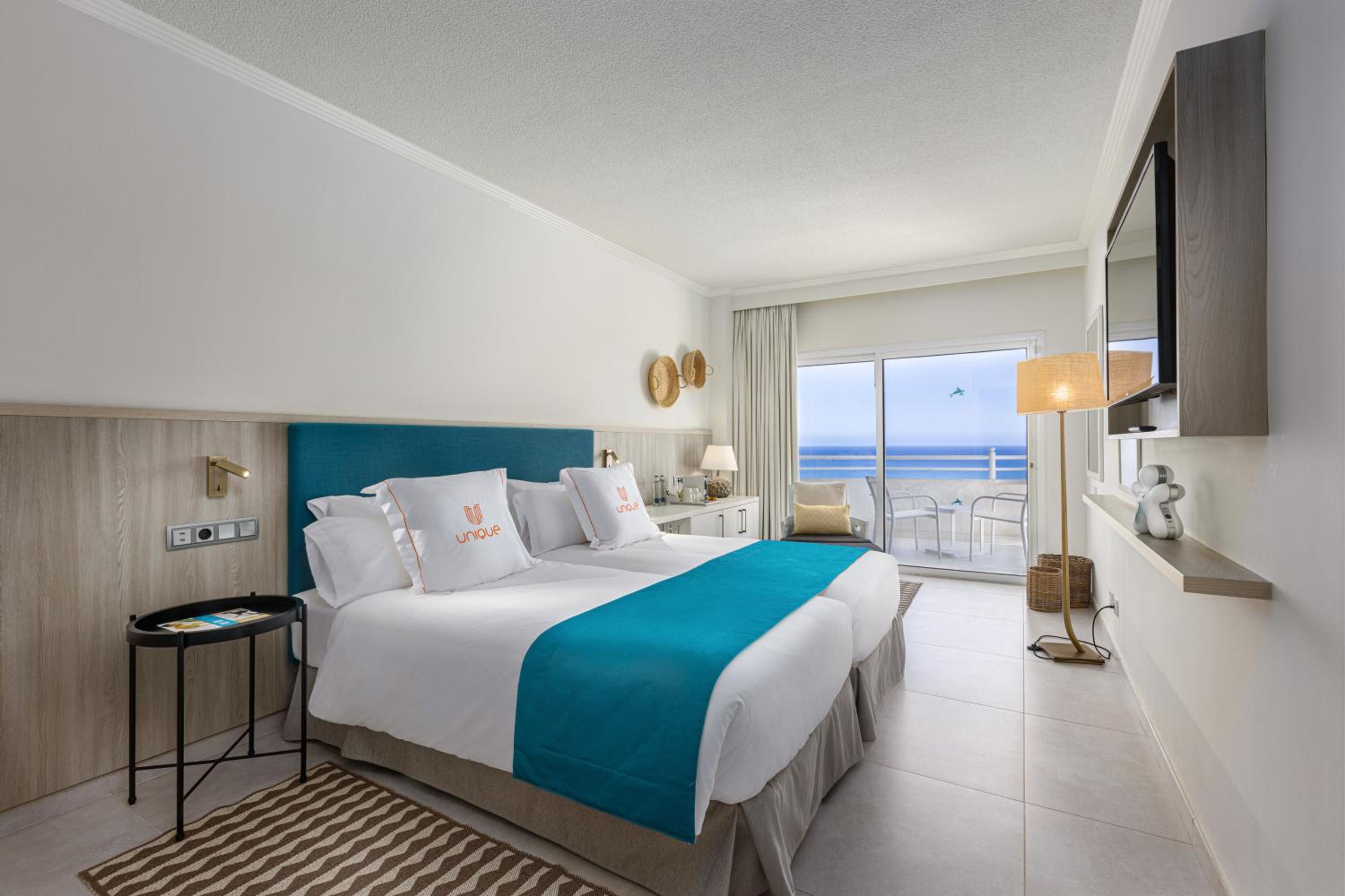 Unique, Deluxe, Twin Beds, with View، Corallium Dunamar by Lopesan Hotels - Adults Only 4/6