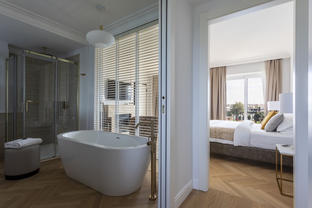 Porto Romano The Marina Resort 48/48