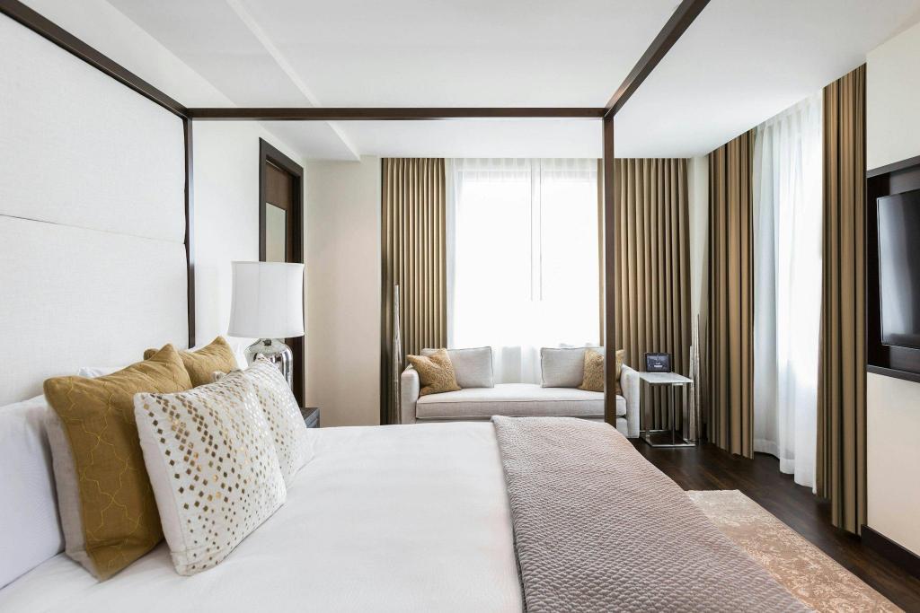 1 Bedroom, Presidential, Executive, Suite, King Bed, City View