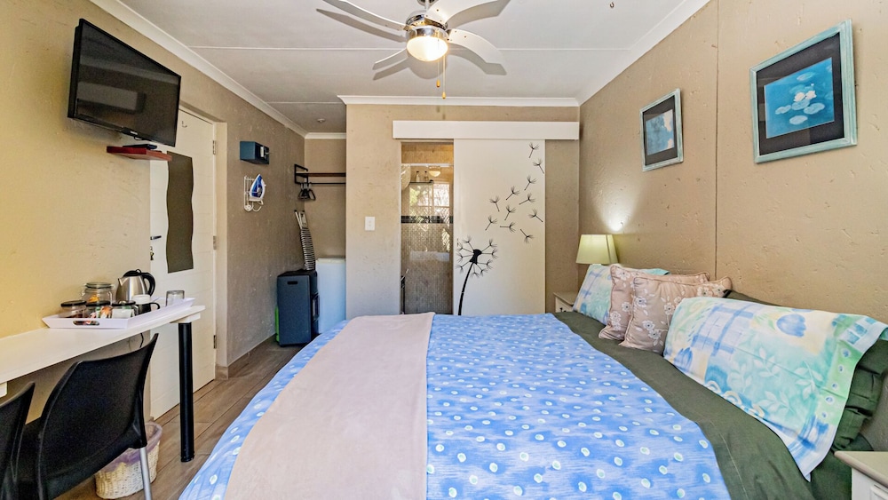 DOUBLE BED