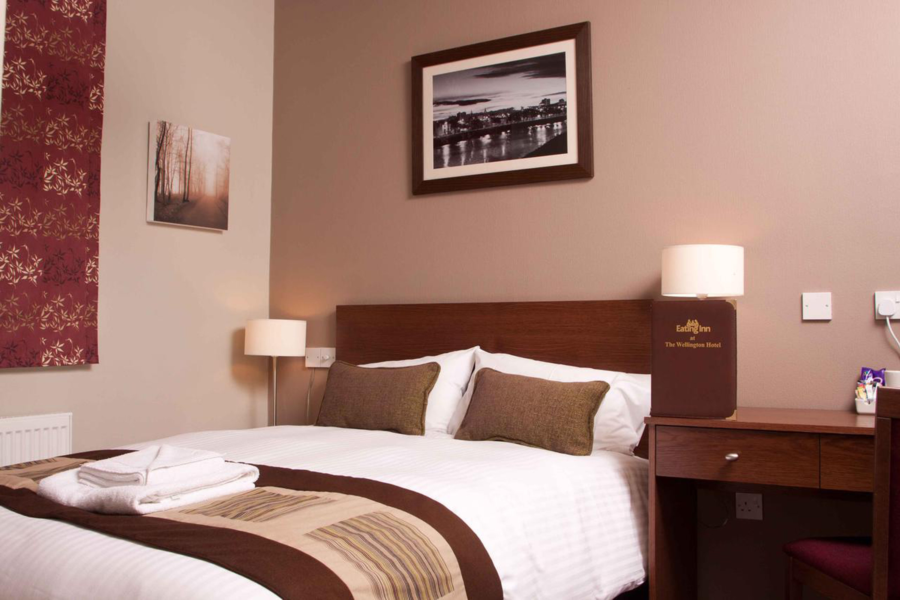 Wellington Hotel by Greene King Inns 4/8