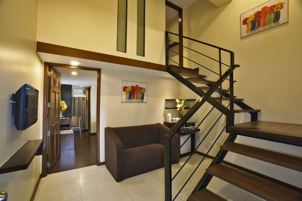 Fersal Hotel Kalayaan 46/63