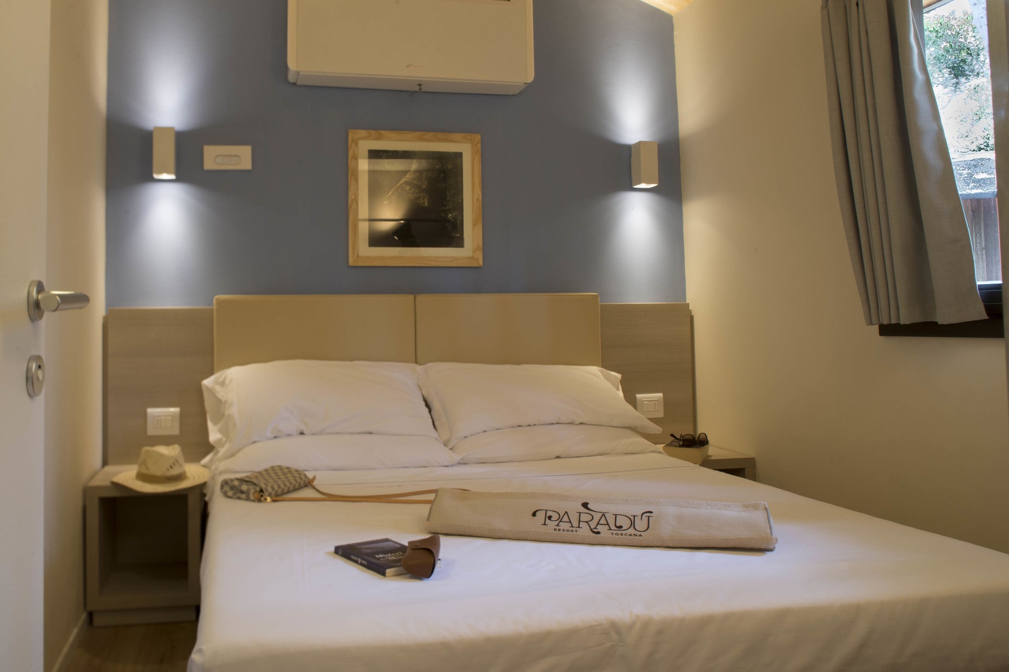 2 Bedrooms, Chalet, Double and Bunk Bed
