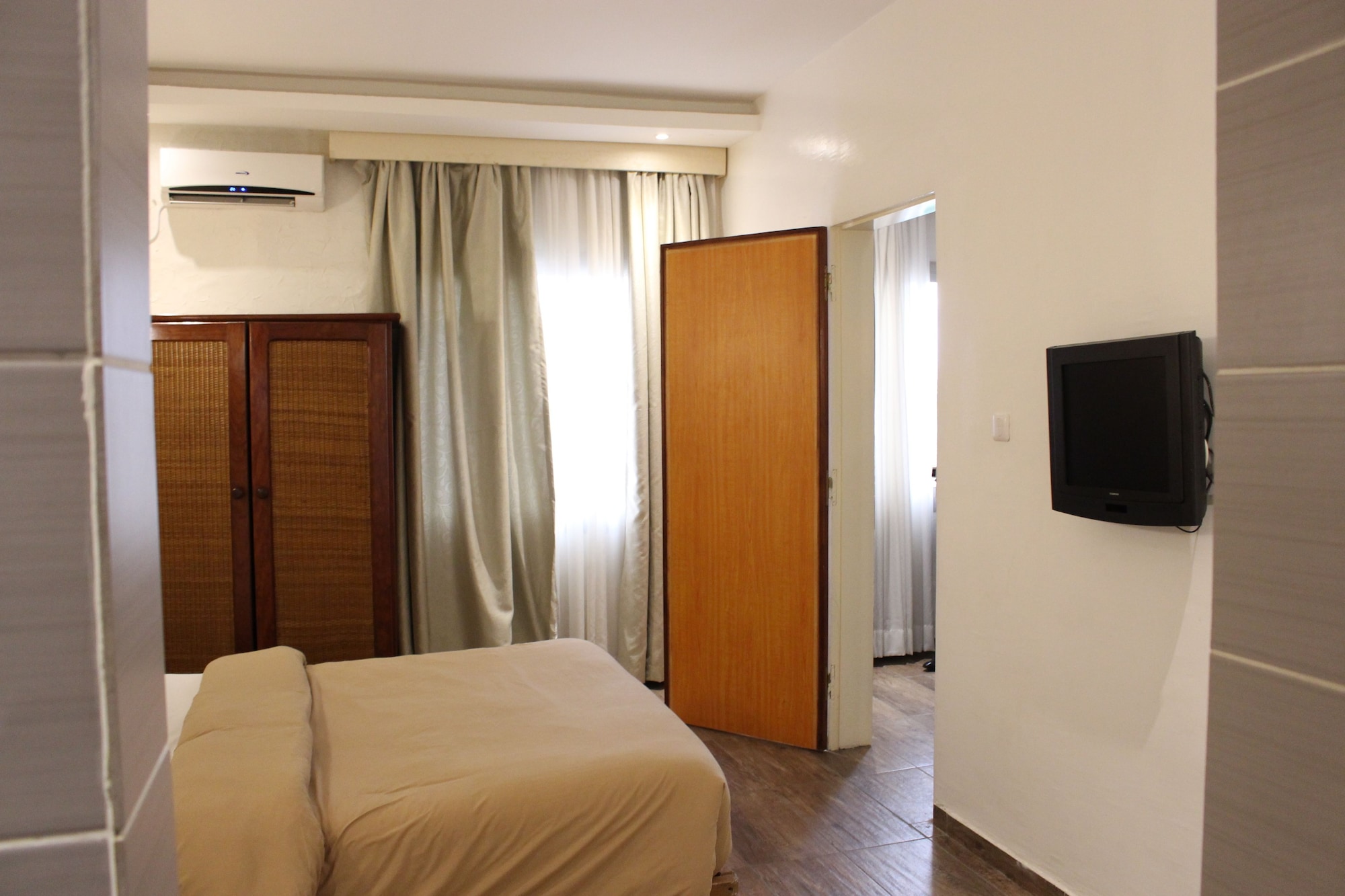 1 BEDROOM, APARTMENT