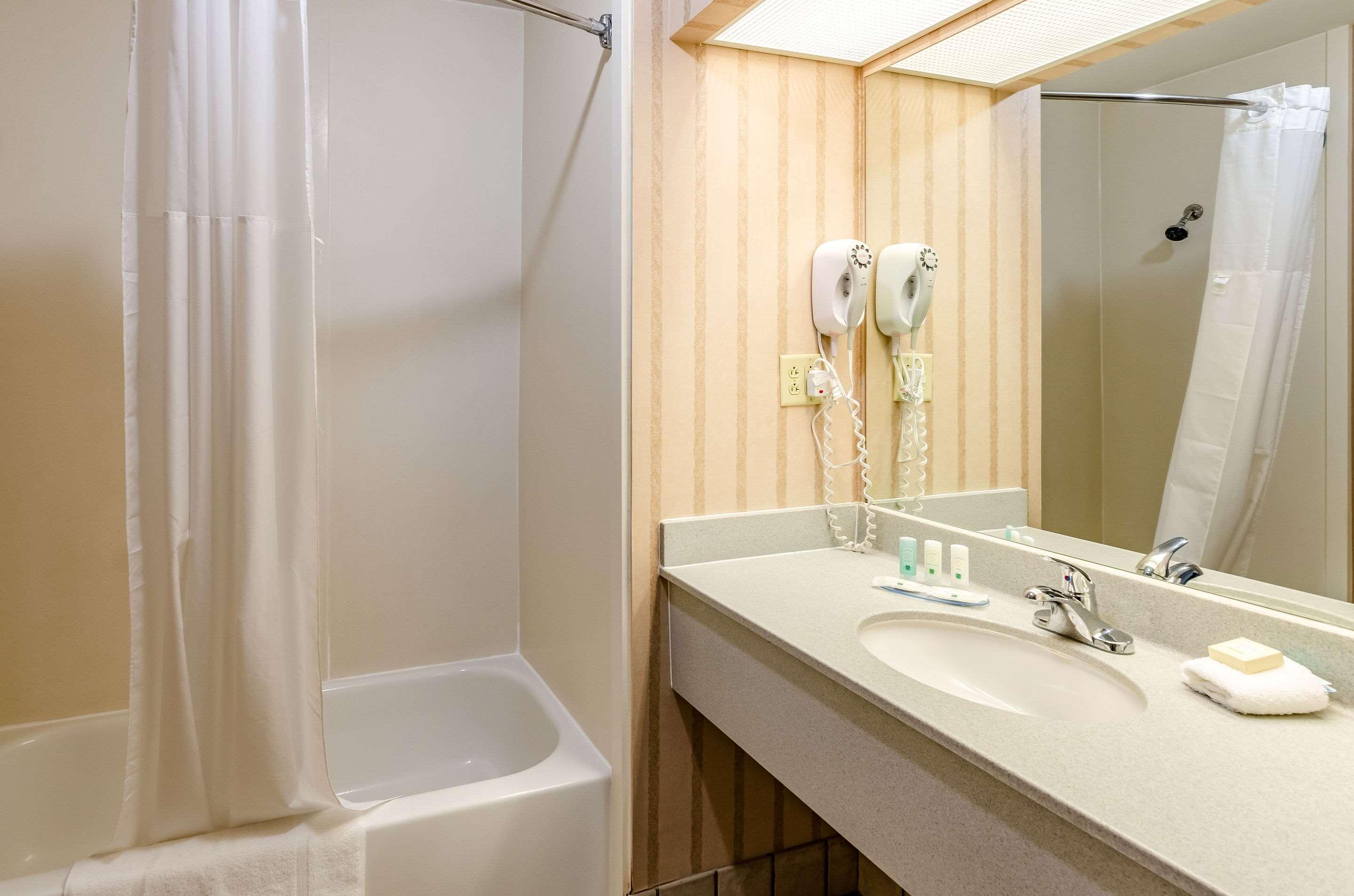 جناح بسريرين كوين، Quality Inn & Suites Abingdon, VA 3/3
