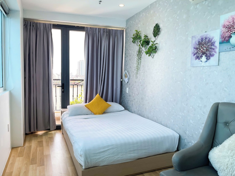 SUPERIOR, DOUBLE BED, RIVER VIEW