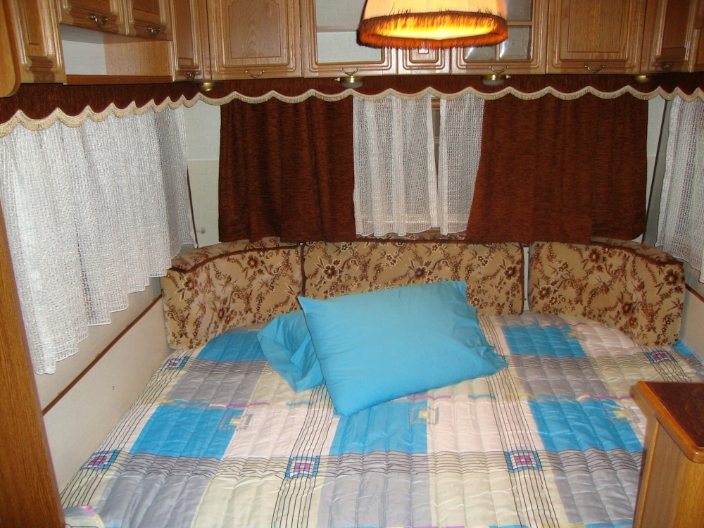 Camping Pitsoni 20/50
