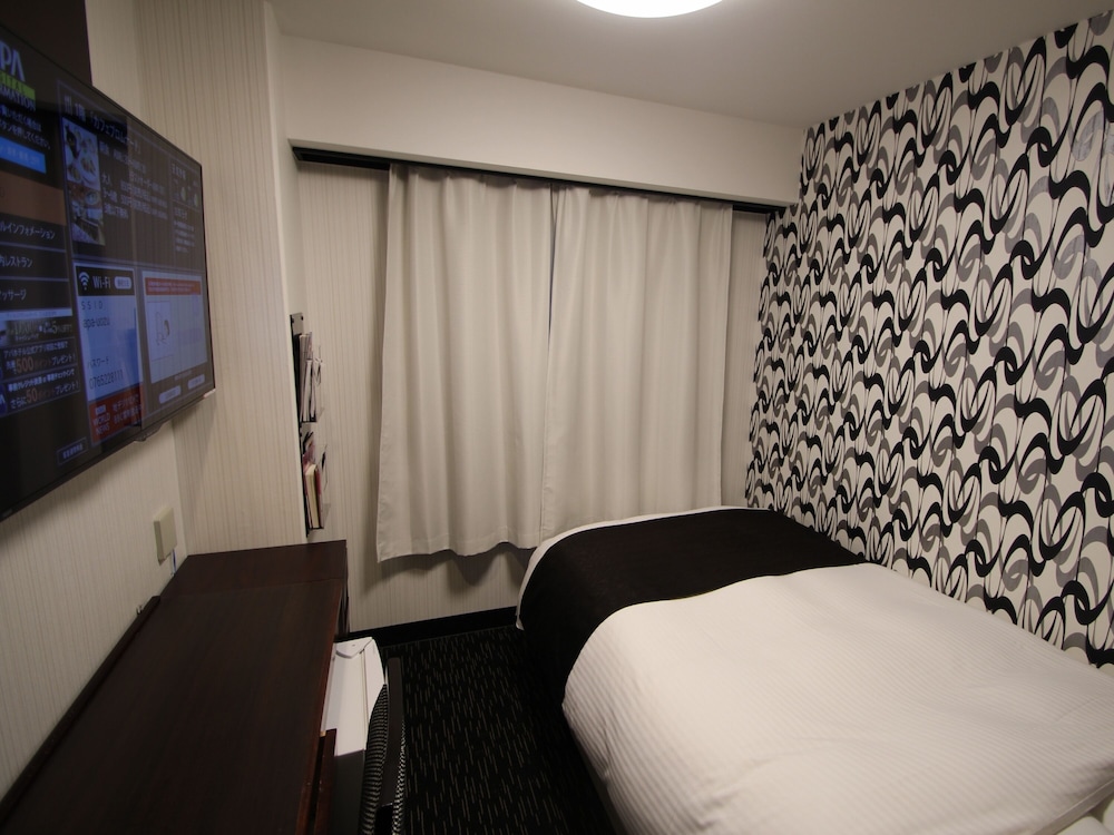 Apa Hotel Uozu-Ekimae 23/64