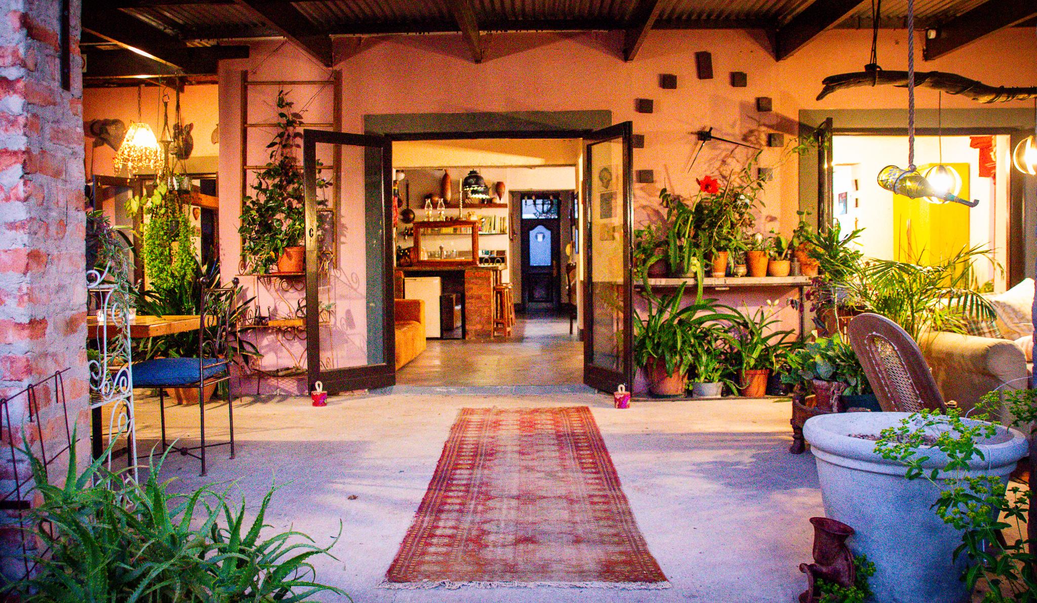 Ebonymoon Guest House & Studio 4/32