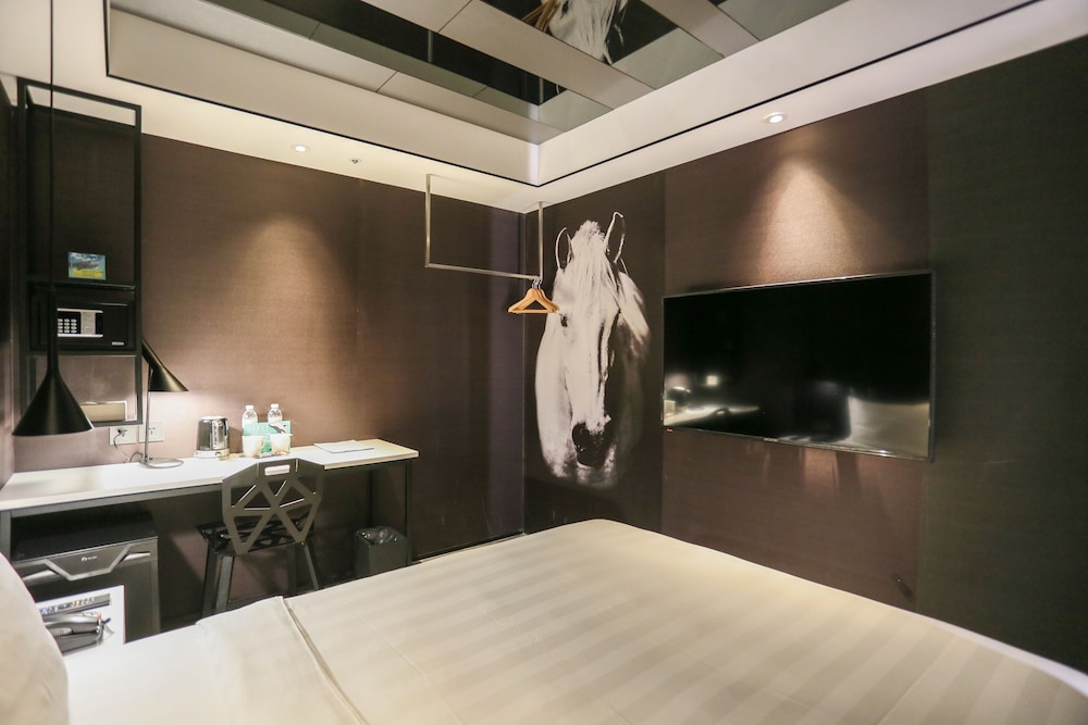 Hotel Papa Whale 43/70